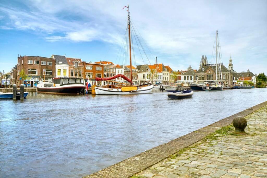Beautiful Houseboat In The Centre Of Leiden ライデン エクステリア 写真